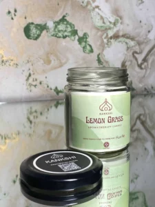 lemongrass candle scaled